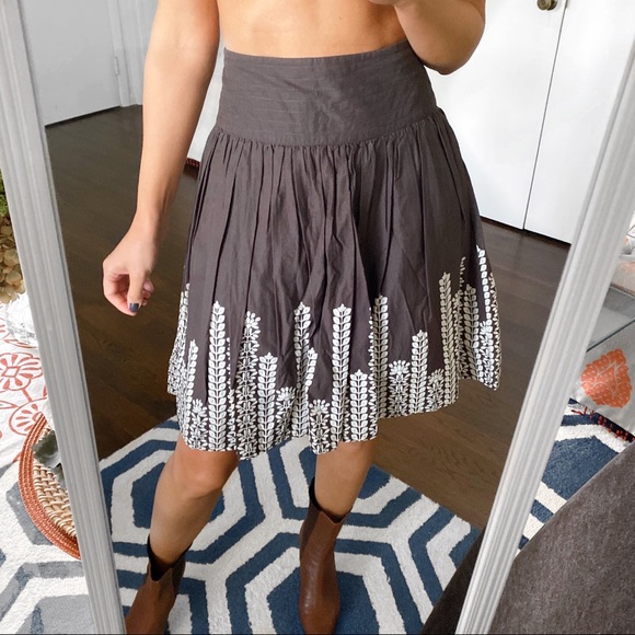 🍂 TOP SECRET BROWN WHITE FLORAL PLEATED HIGH WAIST SKIRT! - Picture 4 of 10